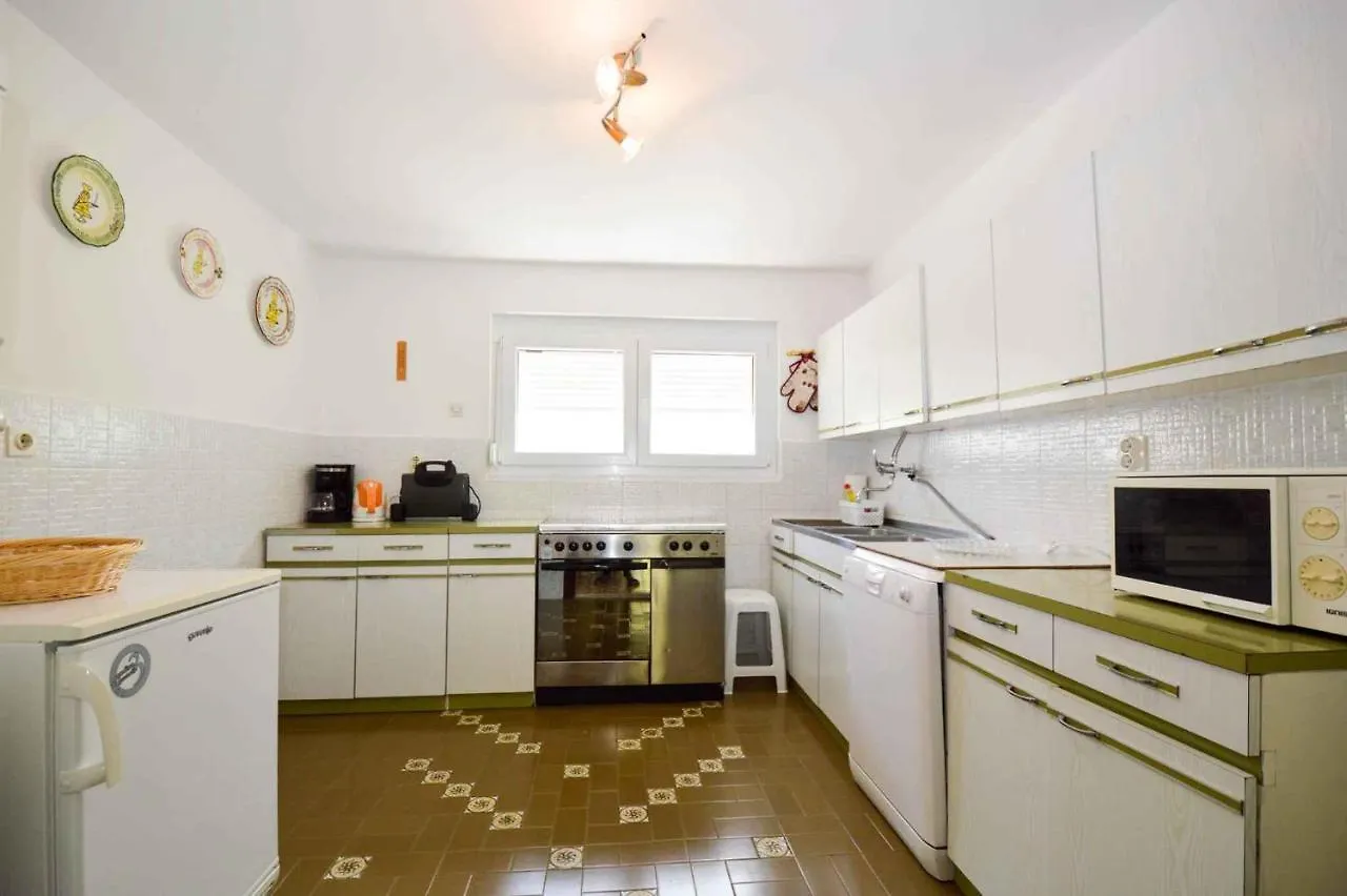 Holiday Home In Premantura/Istrien 10815 Premantura