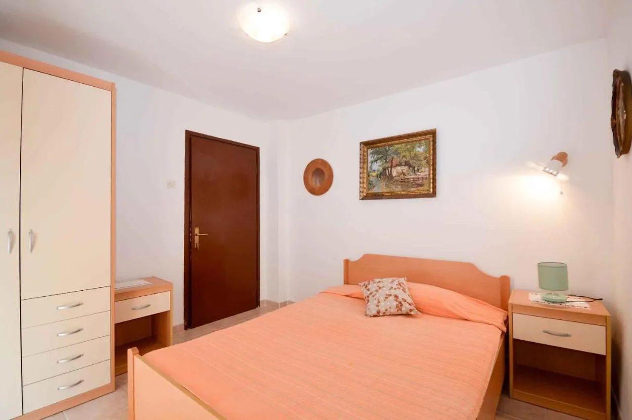 Holiday Home In Premantura/Istrien 10815
