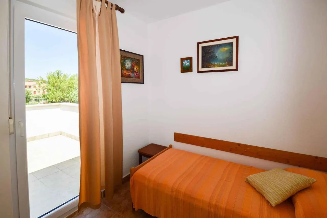Holiday Home In Premantura/Istrien 10815